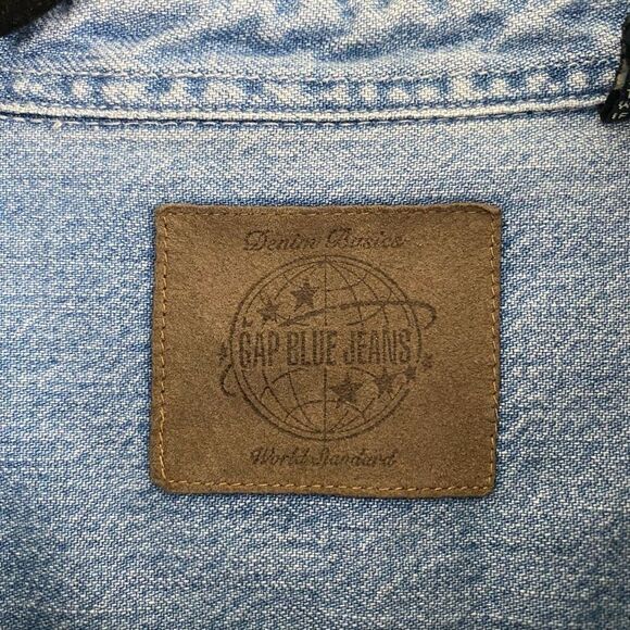 Vintage 90’s GAP Pride Denim Button Down - Picture 4 of 5